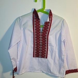 Boys white embroidered shirt vyshyvanka size 3-4 or 110 cm